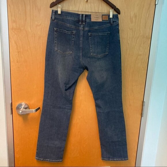 LL BEAN Sz 14R Jeans Favorite Fit Dark Wash  Straight Leg NWT - Picture 2 of 5